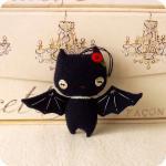 Halloween Bat Ornament PDF ..