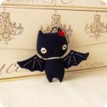 Halloween Bat Ornament PDF ..